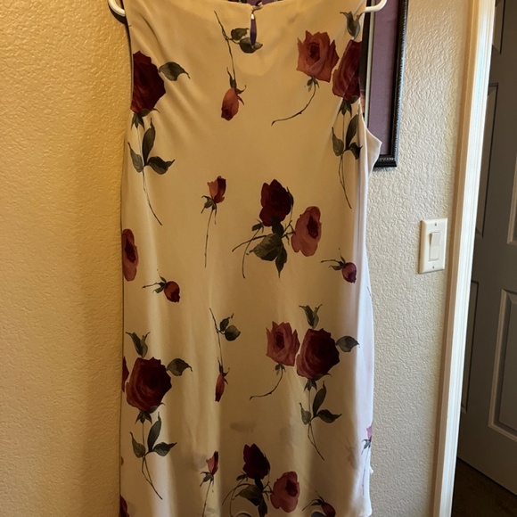 H & M Richards 2 Piece Dress set - Picture 5 of 7